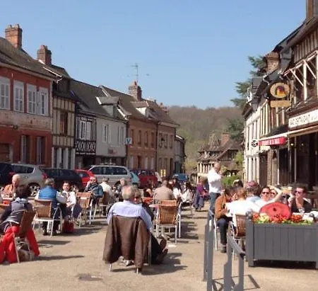 Orfea S - Maison De Charme, Cheminee Et Spa, Lyons-la-foret בית נופש
