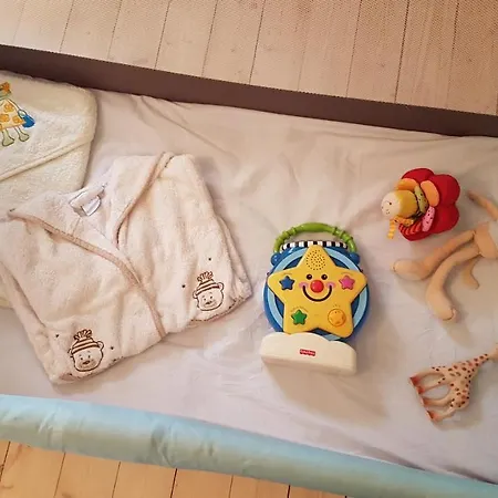 Orfea S - Maison De Charme, Cheminee Et Spa, Lyons-la-foret Le Tronquay (Eure)