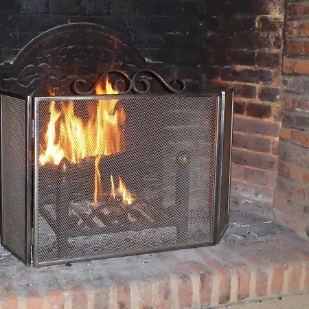 Orfea S - Maison De Charme, Cheminee Et Spa, Lyons-la-foret